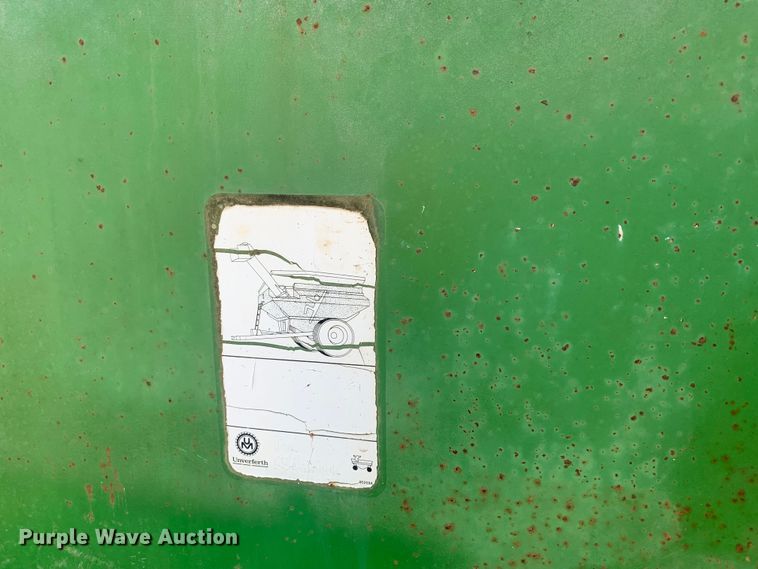 image for item LI9212 Brent 776  grain cart