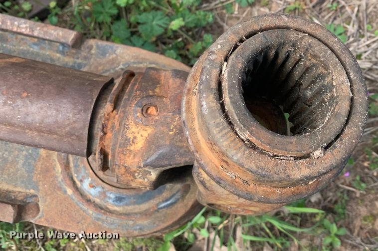 image for item LI9212 Brent 776  grain cart