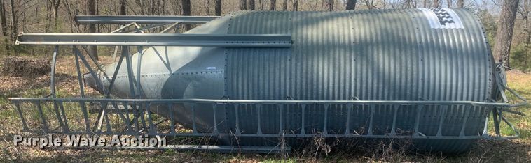 image for item LI9213 Roxell  grain bin