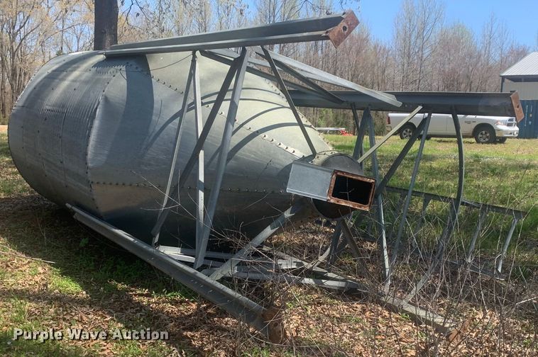 image for item LI9213 Roxell  grain bin