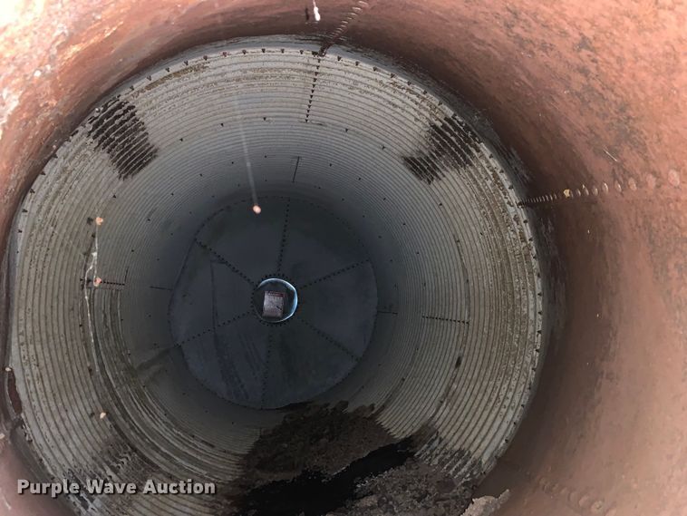 image for item LI9213 Roxell  grain bin