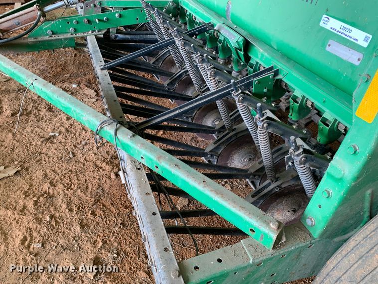image for item LI9220 John Deere 450  grain drill