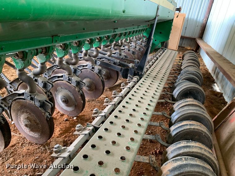 image for item LI9220 John Deere 450  grain drill