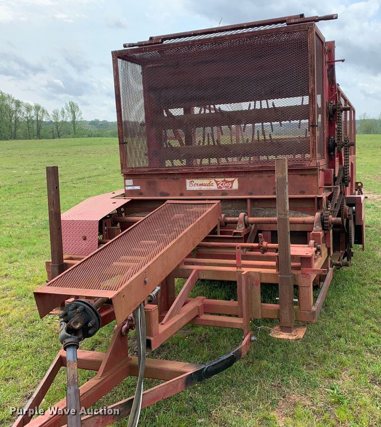 image for item LI9225 Bermuda King 6/NTSG/01  No-till sprig planter