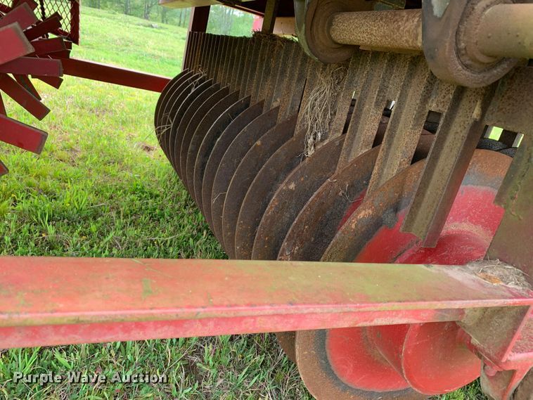 image for item LI9225 Bermuda King 6/NTSG/01  No-till sprig planter