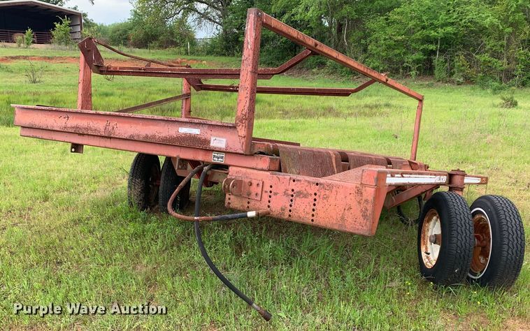 image for item LI9226 Hoelscher  bale accumulator