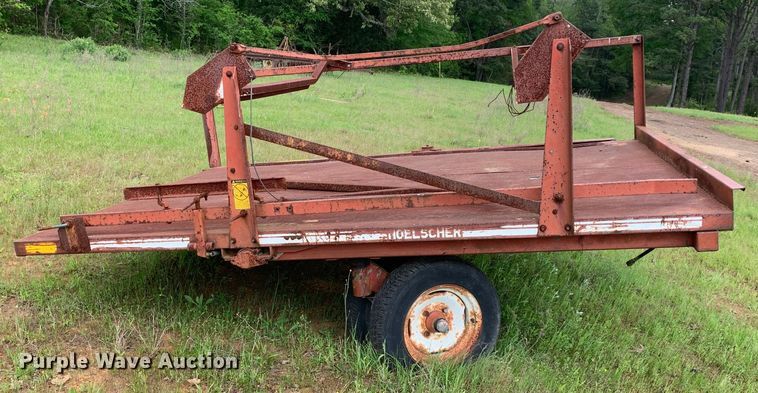 image for item LI9226 Hoelscher  bale accumulator