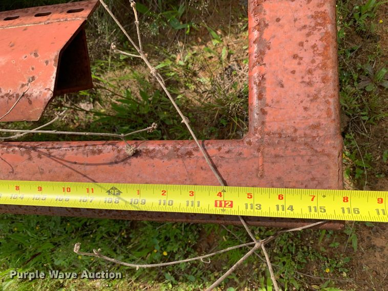 image for item LI9226 Hoelscher  bale accumulator