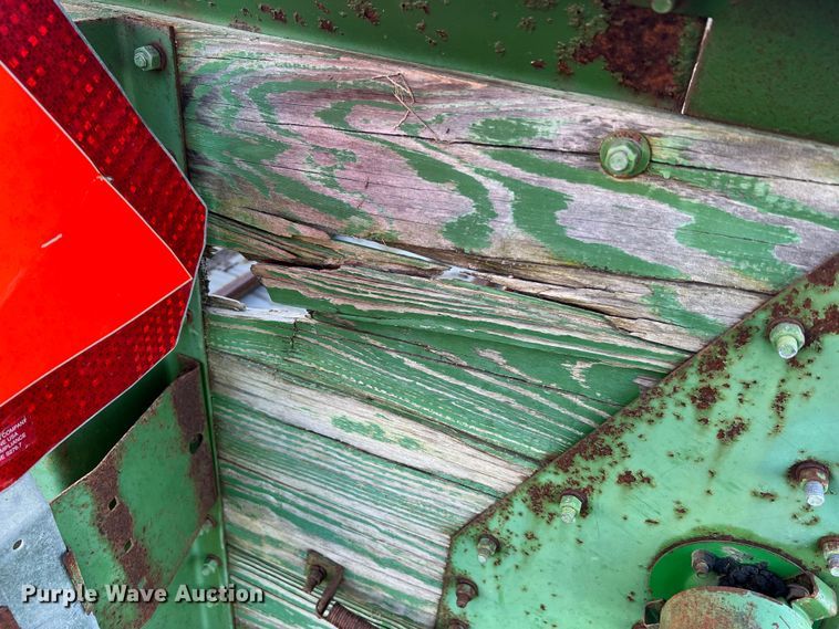 image for item LI9559 John Deere 54S  manure spreader