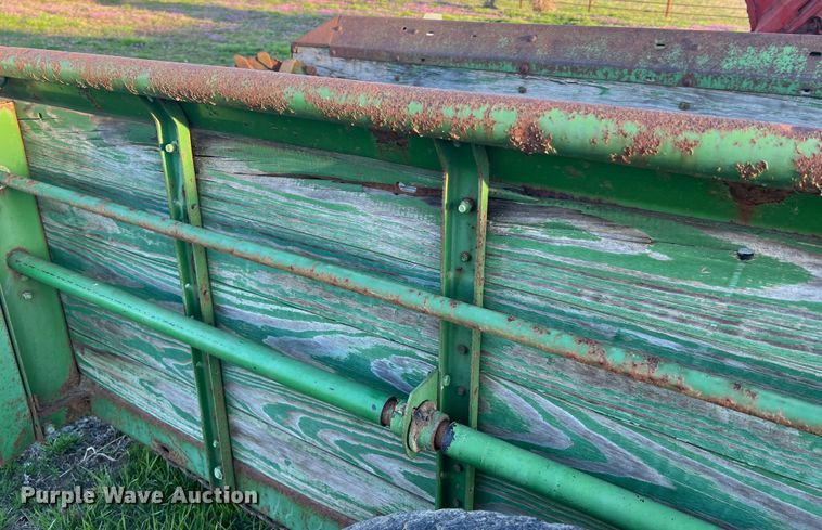 image for item LI9559 John Deere 54S  manure spreader