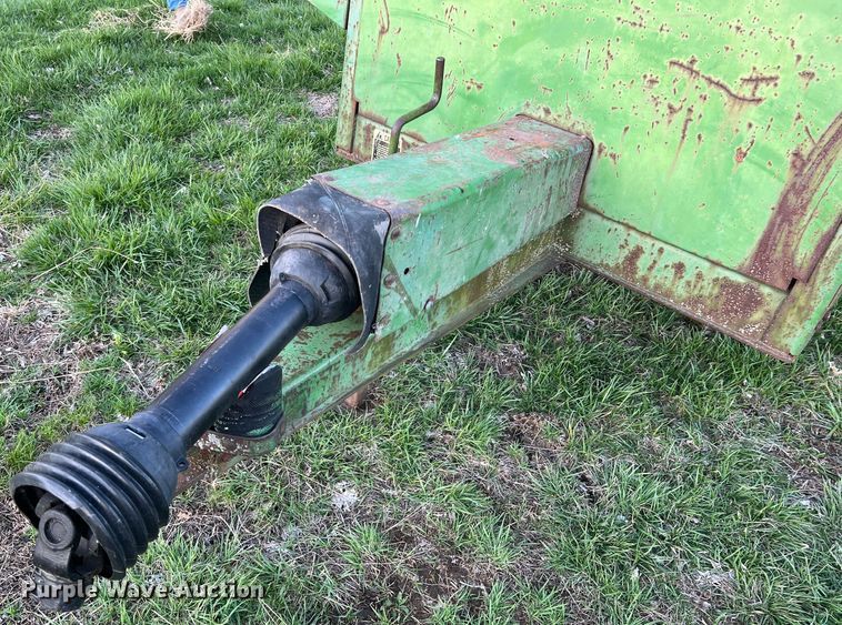 image for item LI9559 John Deere 54S  manure spreader