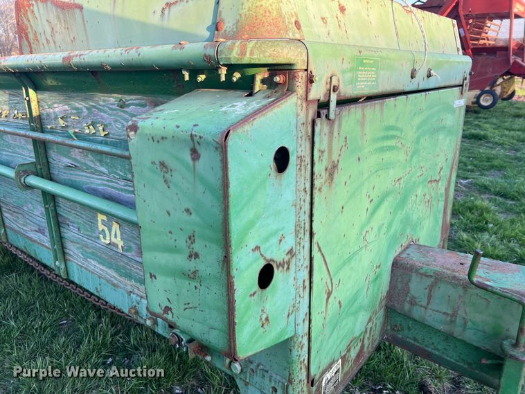 image for item LI9559 John Deere 54S  manure spreader