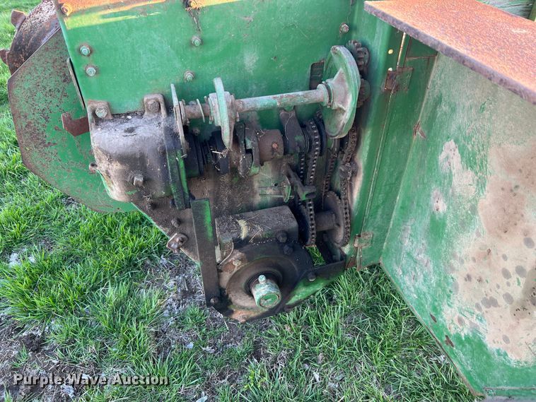 image for item LI9559 John Deere 54S  manure spreader