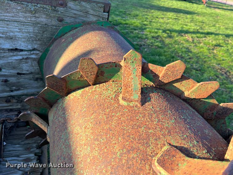 image for item LI9559 John Deere 54S  manure spreader