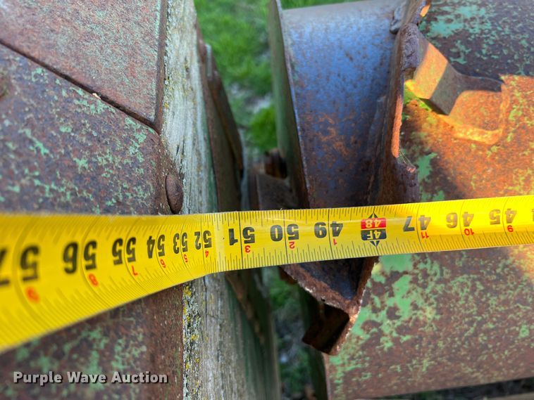 image for item LI9559 John Deere 54S  manure spreader