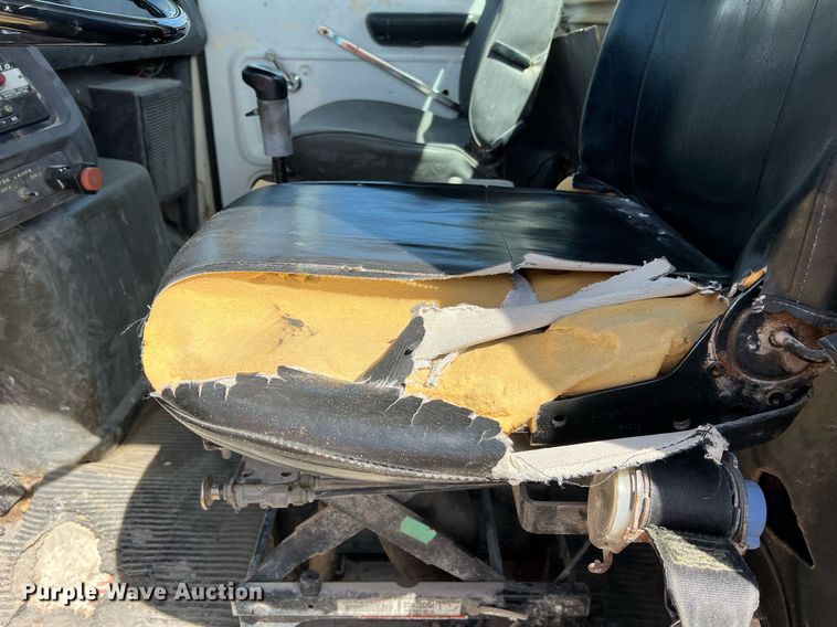 image for item LI9581 1987 Ford LT9000  water truck