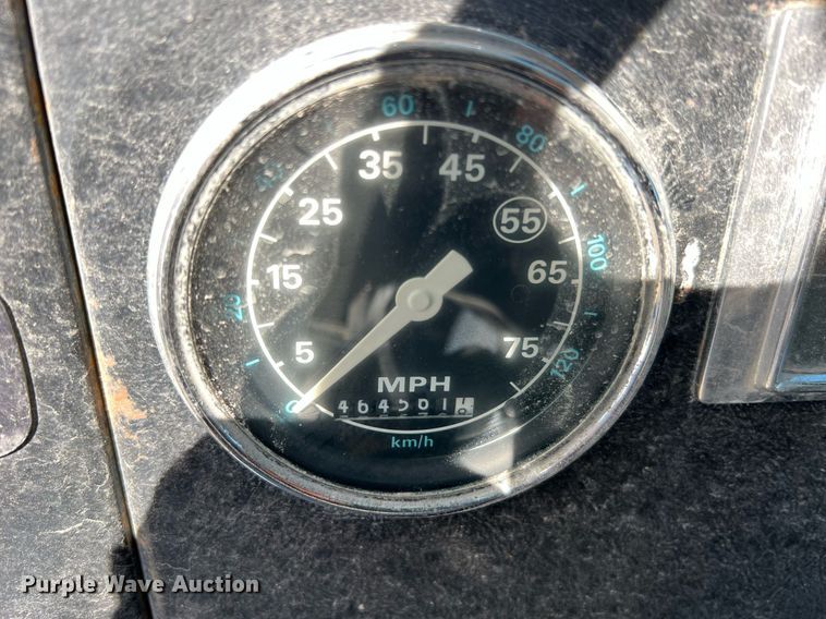 image for item LI9581 1987 Ford LT9000  water truck