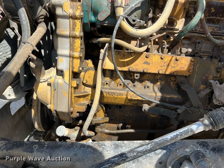 image for item LI9581 1987 Ford LT9000  water truck