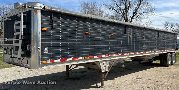 image for item LI9582 2003 Wilson DWH-500B  grain trailer