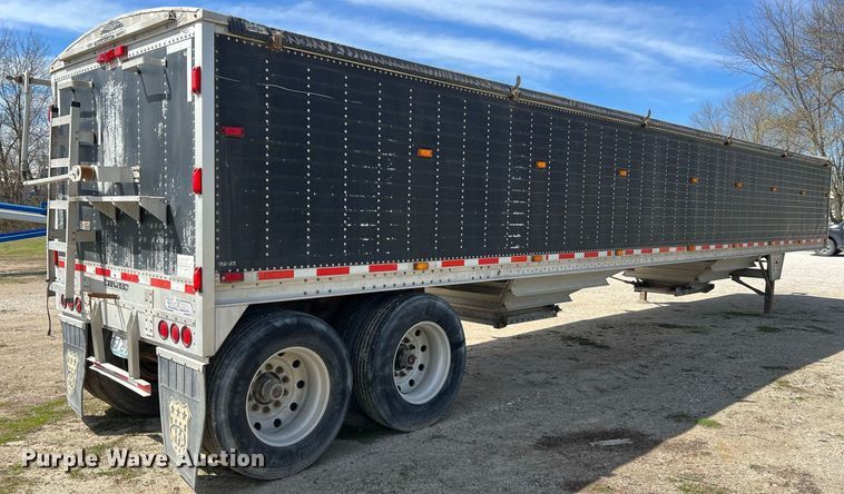image for item LI9582 2003 Wilson DWH-500B  grain trailer