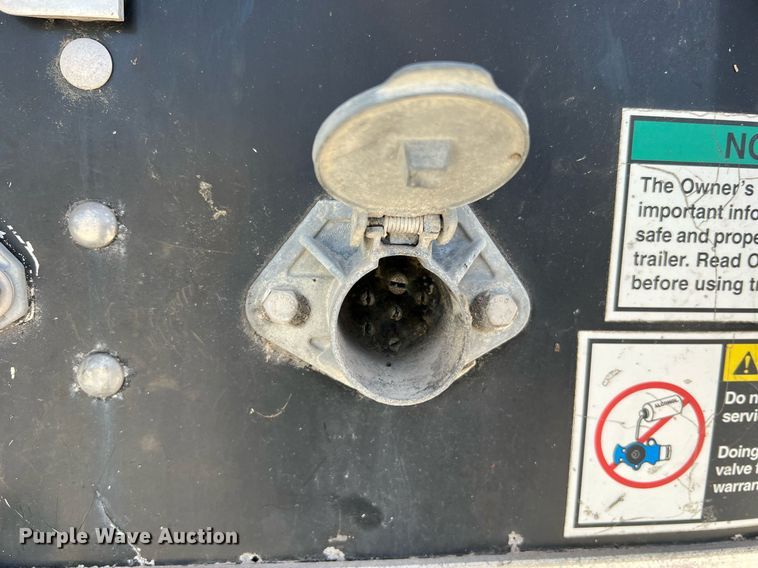 image for item LI9582 2003 Wilson DWH-500B  grain trailer