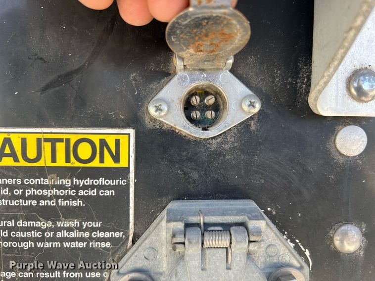 image for item LI9582 2003 Wilson DWH-500B  grain trailer