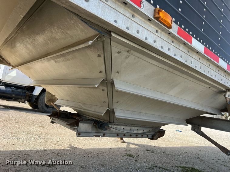 image for item LI9582 2003 Wilson DWH-500B  grain trailer