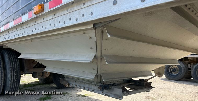 image for item LI9582 2003 Wilson DWH-500B  grain trailer