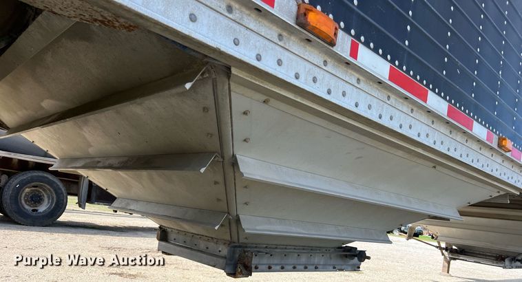 image for item LI9582 2003 Wilson DWH-500B  grain trailer