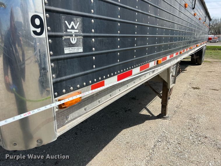 image for item LI9582 2003 Wilson DWH-500B  grain trailer