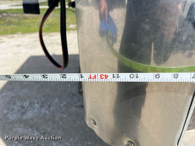 image for item LI9582 2003 Wilson DWH-500B  grain trailer