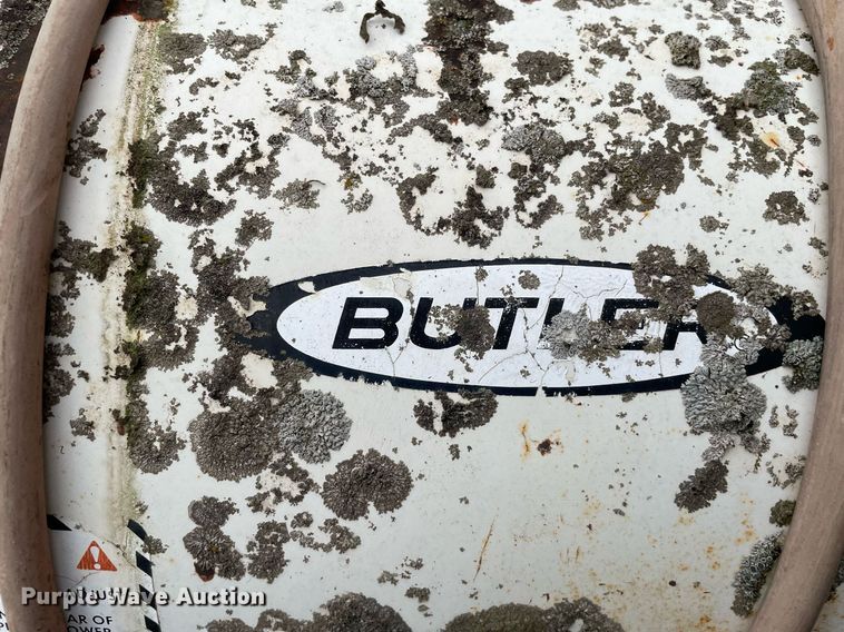 image for item LJ9607 (3) grain bins