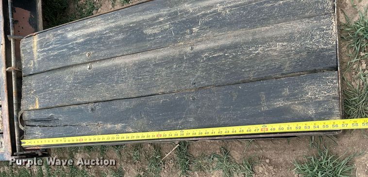 image for item LN9332 1988 J&L  equipment trailer