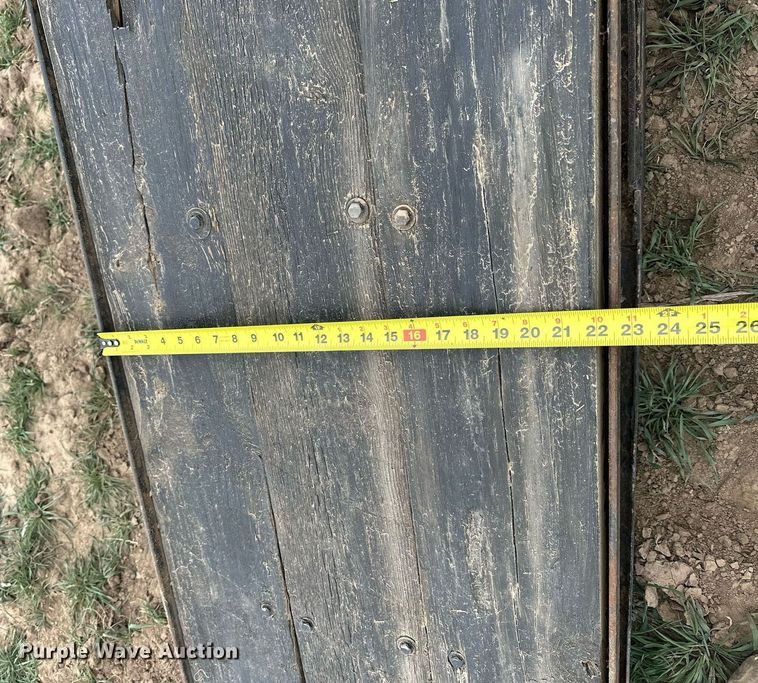 image for item LN9332 1988 J&L  equipment trailer