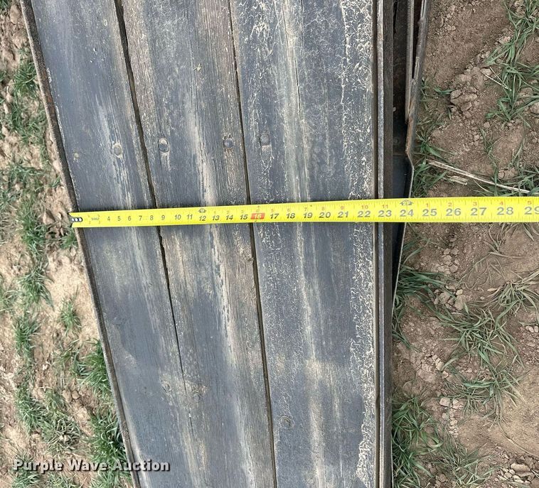 image for item LN9332 1988 J&L  equipment trailer