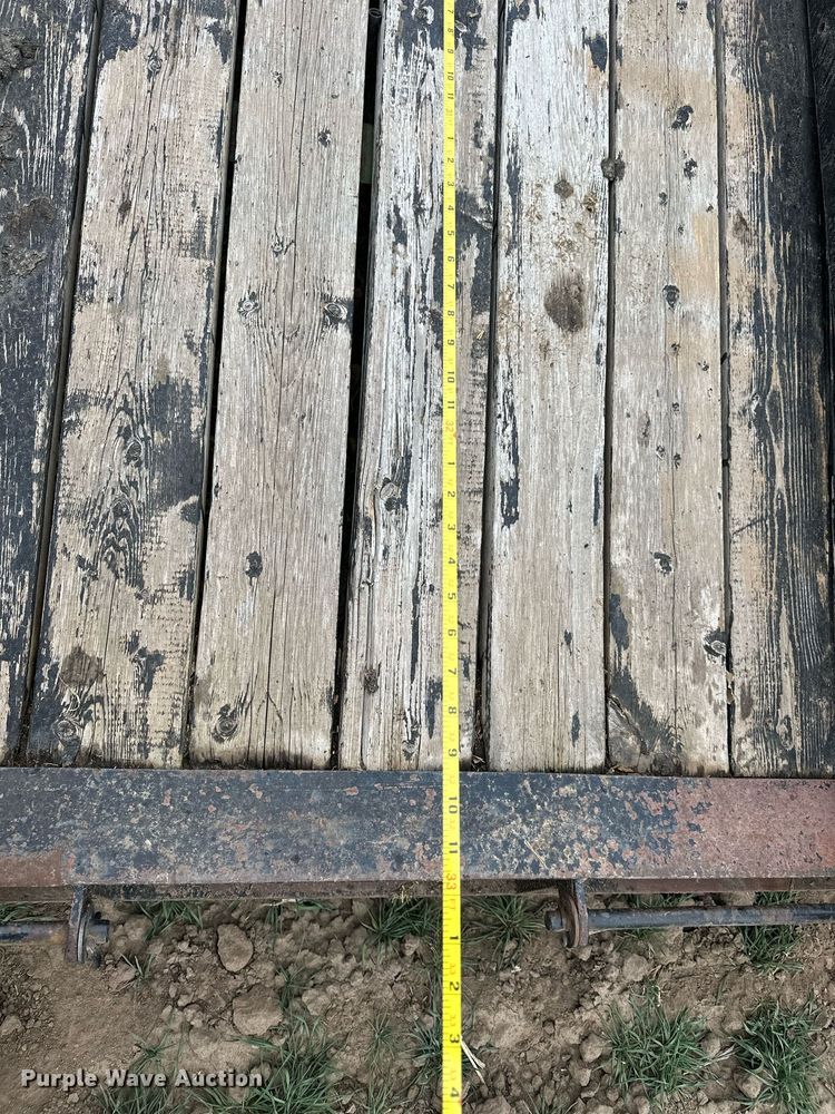 image for item LN9332 1988 J&L  equipment trailer