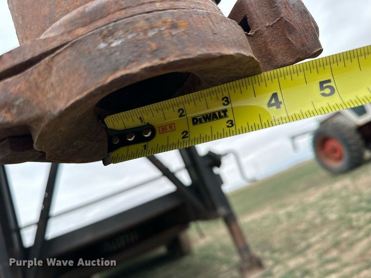 image for item LN9332 1988 J&L  equipment trailer