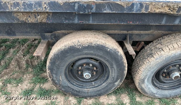 image for item LN9332 1988 J&L  equipment trailer