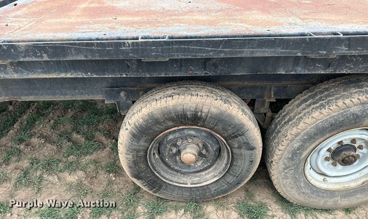 image for item LN9332 1988 J&L  equipment trailer