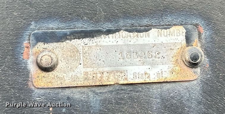 image for item LN9332 1988 J&L  equipment trailer