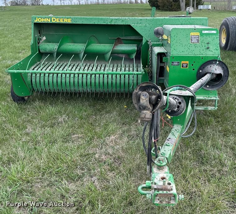 image for item LN9409 2010 John Deere 348  small square baler