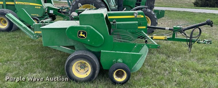 image for item LN9409 2010 John Deere 348  small square baler
