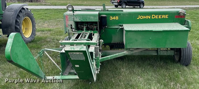 image for item LN9409 2010 John Deere 348  small square baler