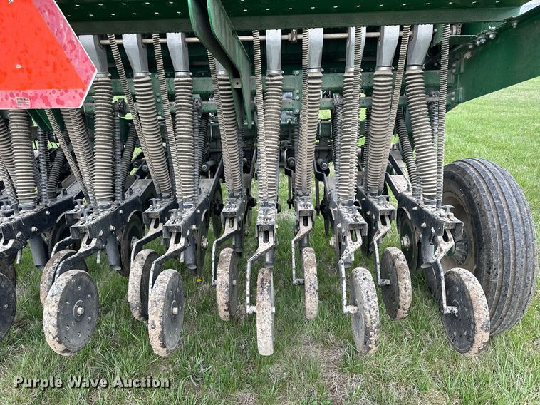 image for item LN9410 Great Plains 1006NT-1575  no-till grain drill