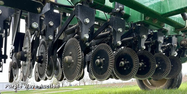 image for item LN9410 Great Plains 1006NT-1575  no-till grain drill