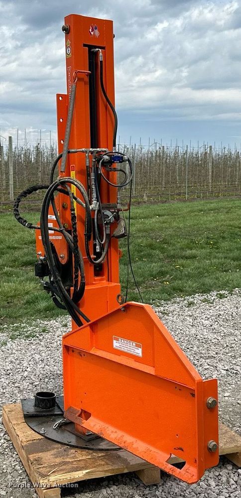 image for item LN9412 2020 Vibe Drive Long John Series  skid steer vibratory post/pile driver