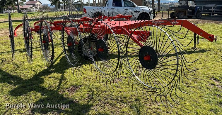 image for item LR9606 Kuhn SpeedRake SR112  hay rake