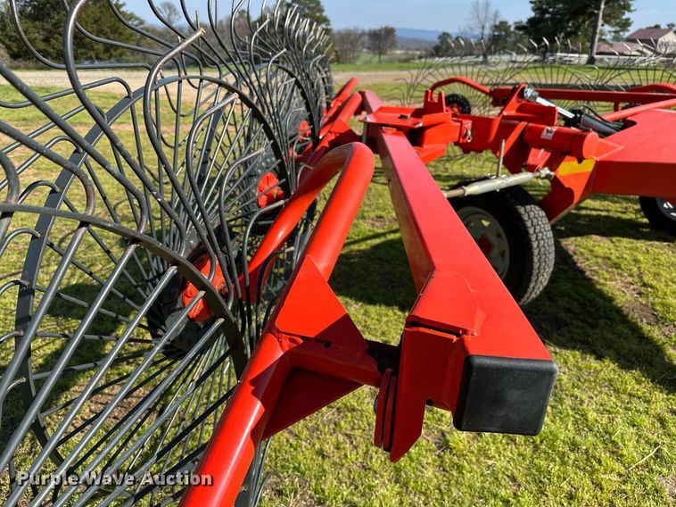 image for item LR9606 Kuhn SpeedRake SR112  hay rake