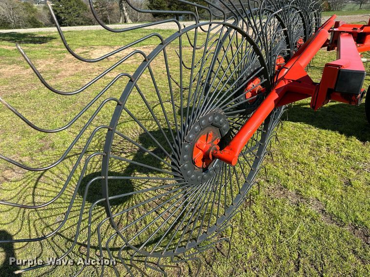 image for item LR9606 Kuhn SpeedRake SR112  hay rake