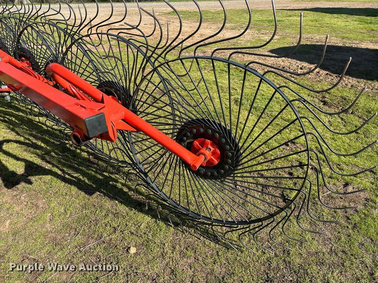 image for item LR9606 Kuhn SpeedRake SR112  hay rake